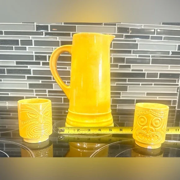 VTG Canary Yellow Ceramic Pitcher & Double Sided Tiki Cups marked Resper - Picture 10 of 13